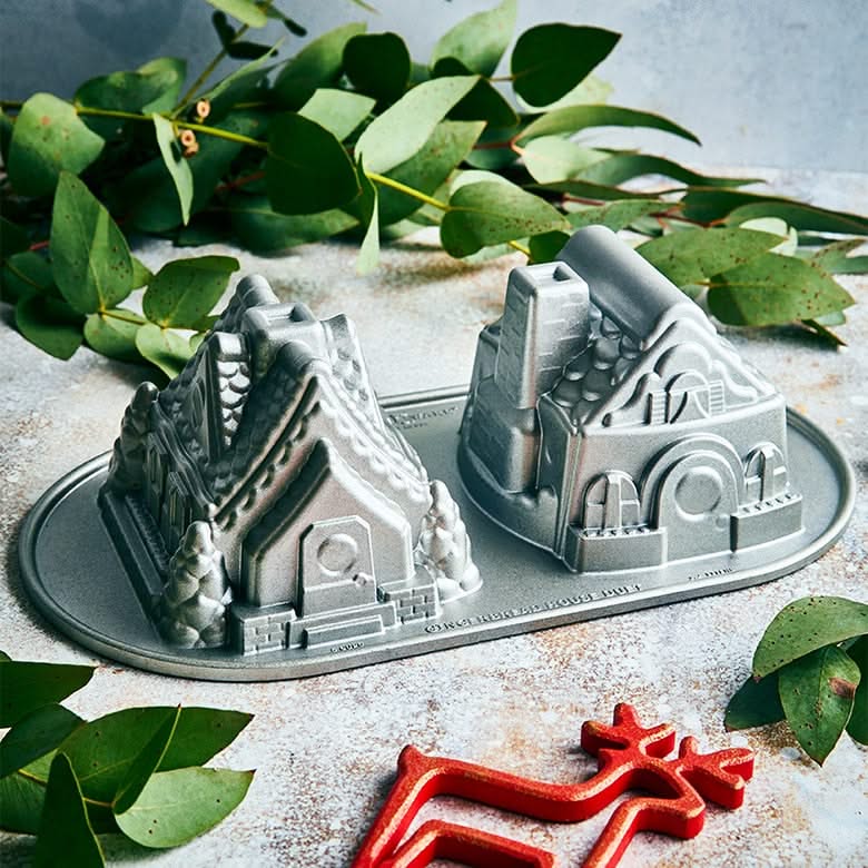 Nordic Ware Kuchenform Lebkuchenhaus Duet Silber - Aluguss - 32 x 17 cm