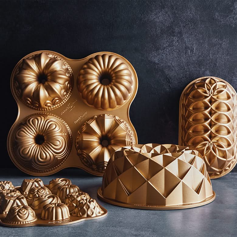 Nordic Ware Kuchenform / Brotbackform Jubilee Loaf Gold - Aluguss - 26 x 15 cm