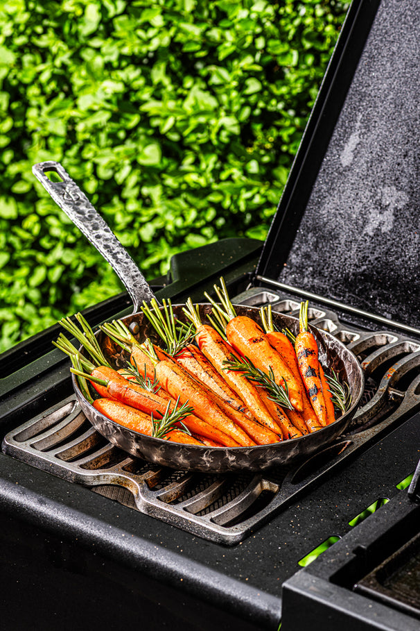 Forged Bratpfanne Carbonstahl Ø 28 cm – geeignet für alle Wärmequellen – geeignet für BBQ