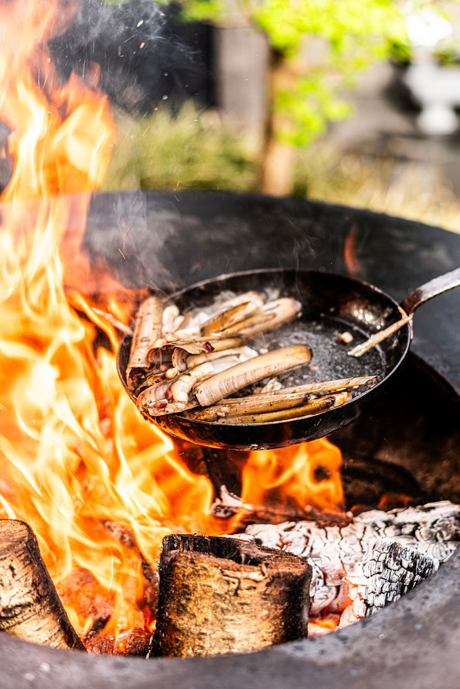 Forged Bratpfanne Carbonstahl Ø 28 cm – geeignet für alle Wärmequellen – geeignet für BBQ