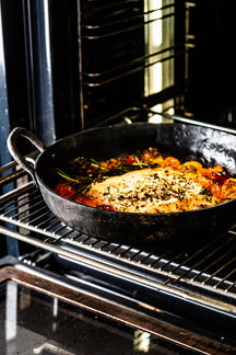 Forged Bratpfanne Carbonstahl mit zwei Griffen Ø 28 cm – geeignet für alle Wärmequellen – geeignet für BBQ