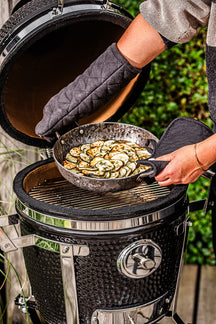 Forged Bratpfanne Carbonstahl mit zwei Griffen Ø 28 cm – geeignet für alle Wärmequellen – geeignet für BBQ