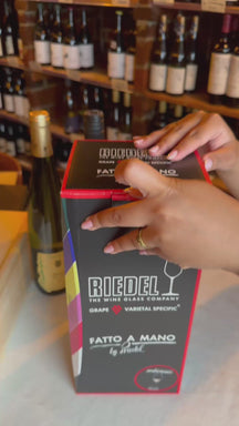 Riedel Weißweinglas Fatto A Mano Performance - Riesling - Schwarzer Stiel - 623 ml