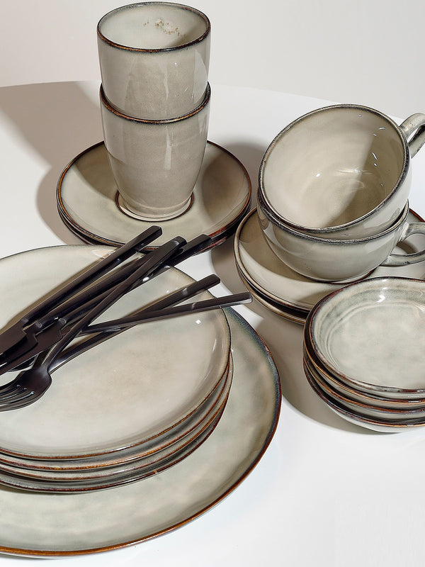 Salt & Pepper Artisan