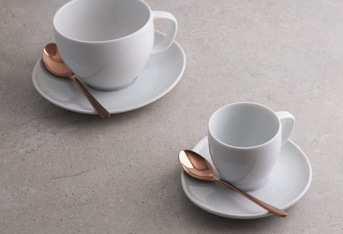 Kaffee und Teelöffel