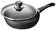 SCANPAN Schmorpfanne / Sauteuse mit Deckel Classic Induction ø 24 cm / 2 Liter - geeignet für alle Wärmequellen - Standard Antihaftbeschichtung