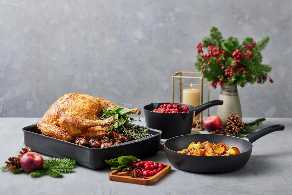 SCANPAN Schmorpfanne / Sauteuse mit Deckel Classic Induction ø 28cm / 3 Liter - geeignet für alle Wärmequellen - Standard Antihaftbeschichtung
