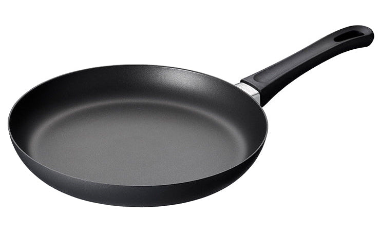 SCANPAN Bratpfanne Classic Induction ø 26 cm - geeignet für alle Wärmequellen - Standard Antihaftbeschichtung