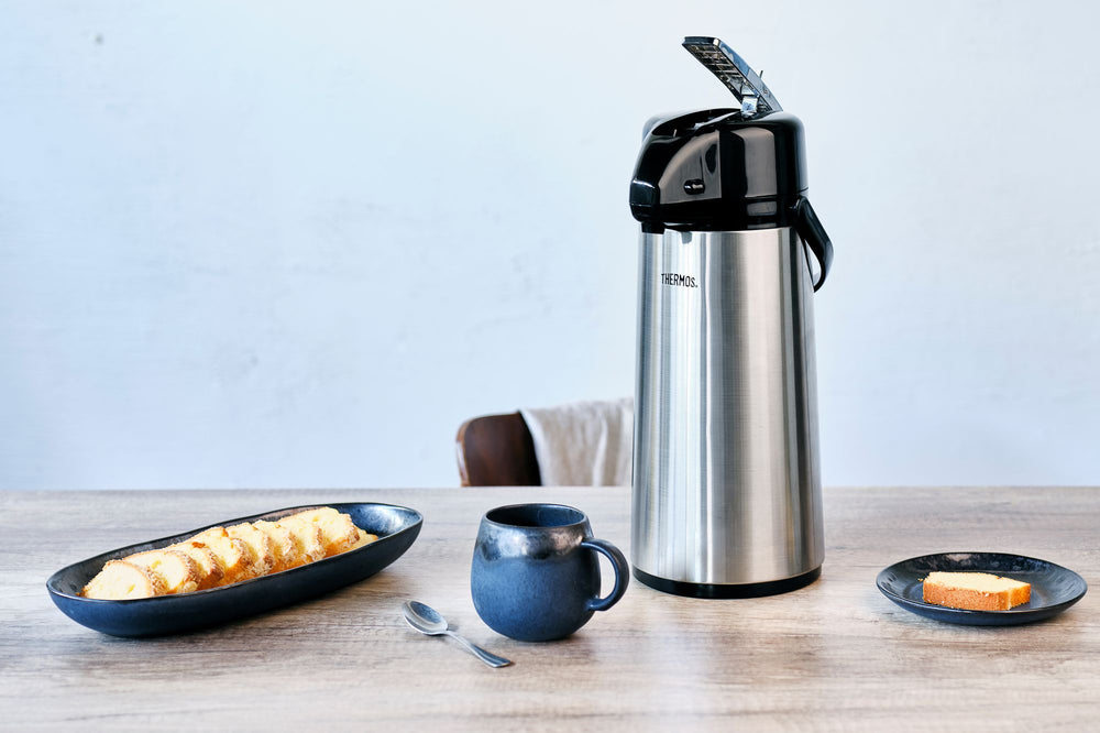 Thermos Thermoskanne Mit Pumpe Inox 2.2 Liter